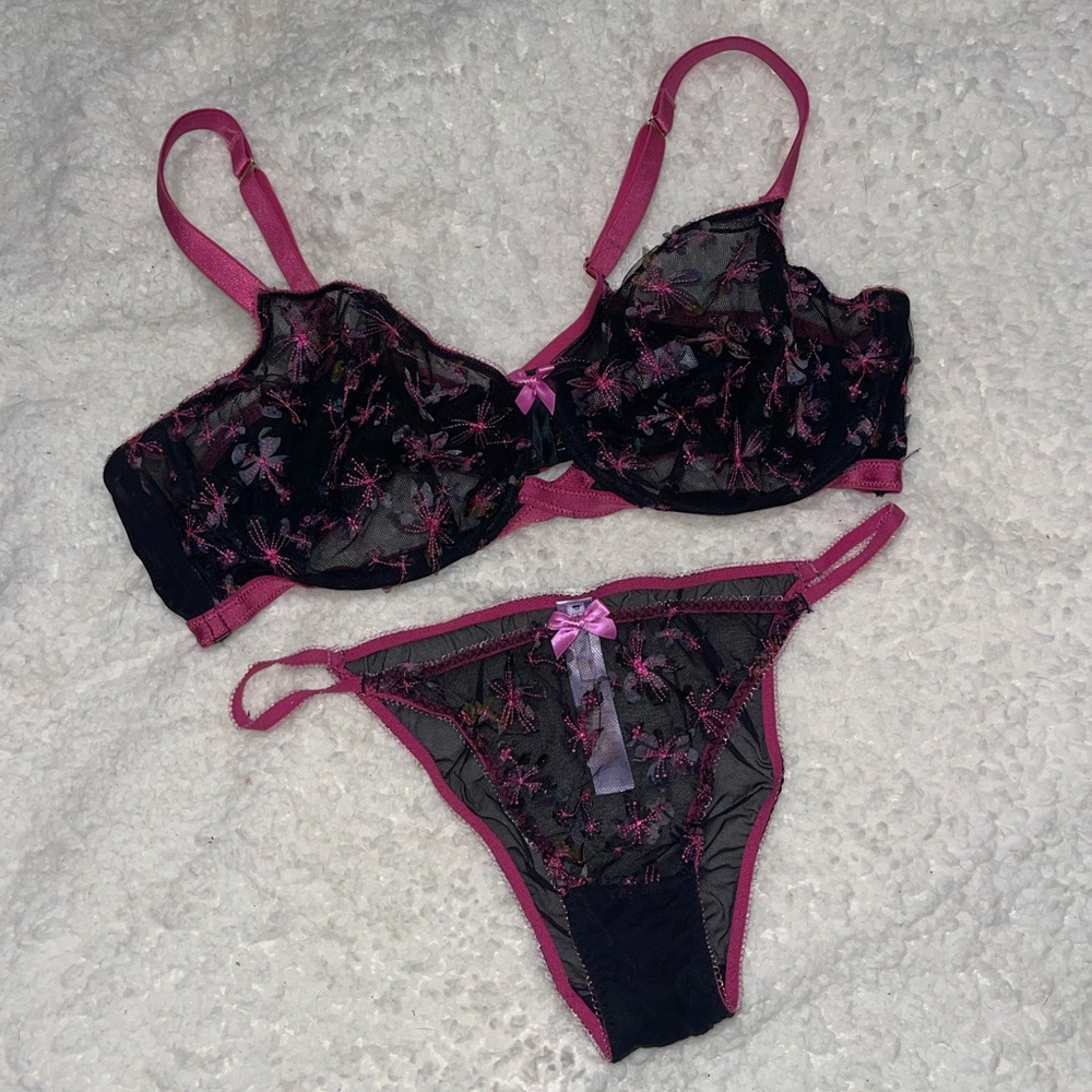 Savage X Fenty Black & Pink Floral Lingerie Set